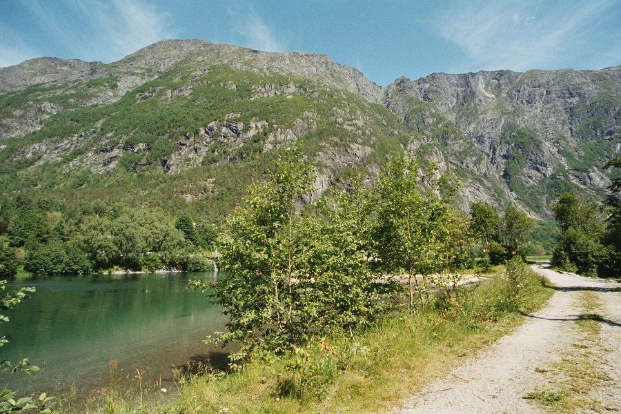 2003061313 andalsnes elve